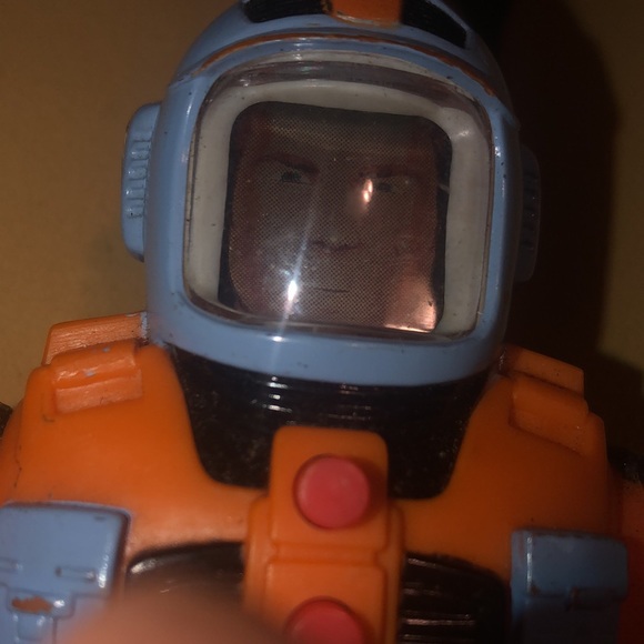 TOY ISLAND VTG 1992 RESCUE VIDEO COMMAND EAGLE-1 8" ELECTRONIC ACTION FIGURE - Picture 3 of 4